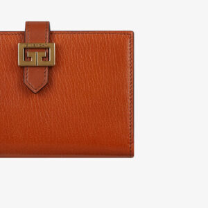 Givenchy GV3 Wallet In Diamond Quilted Leather