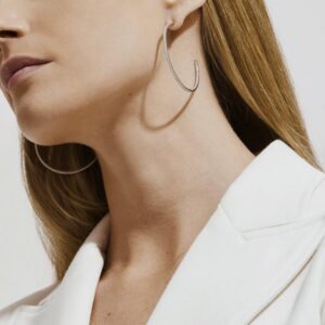 De Beers Wedding day jewellery DB Classic hoop earrings in white gold