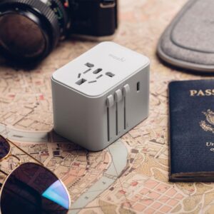 MOSHI World Travel Adapter with USB-C and USB-A Ports - White - Image 3